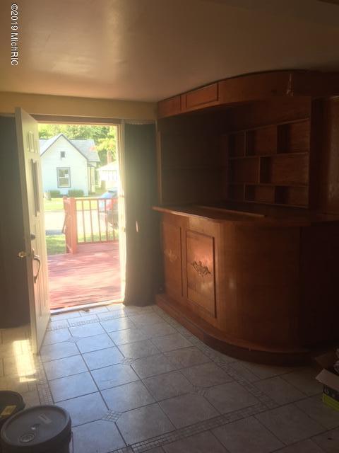 1214 Spring Street Muskegon, MI 49442 - Photo 9 of 21 IMG_4260