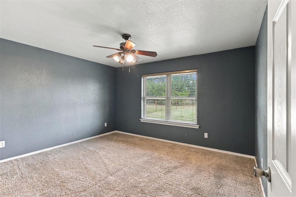 108 Chisolm Trail Court Springtown, TX 76082 - Photo 19 of 32 Gallery Image 19