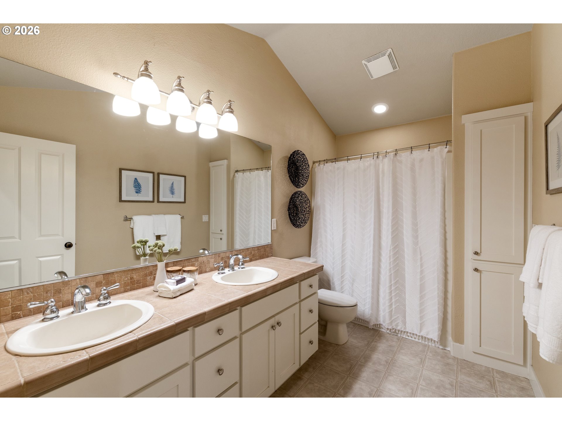 14599 Fosberg Road Lake Oswego, OR 97035 - Photo 33 of 46 Gallery Image 33