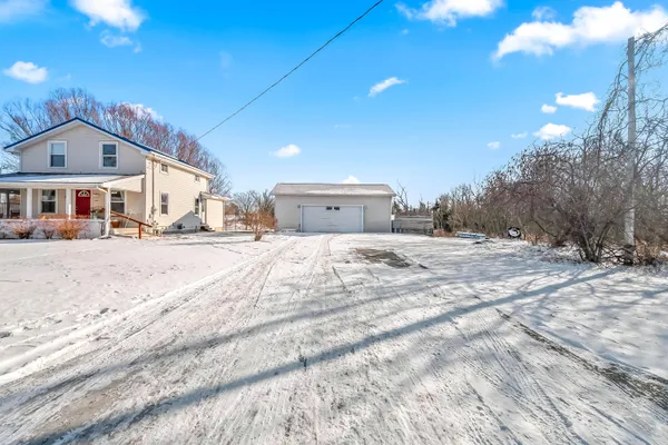 $229,900 | 437 Mckenzie Street, Hudson, MI 49247