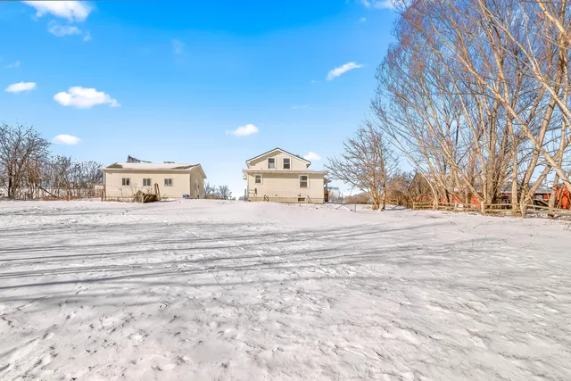 $239,900 | 437 Mckenzie Street, Hudson, MI 49247