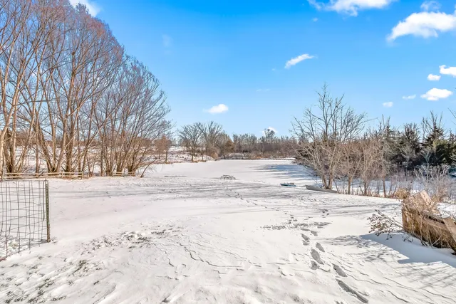 $239,900 | 437 Mckenzie Street, Hudson, MI 49247