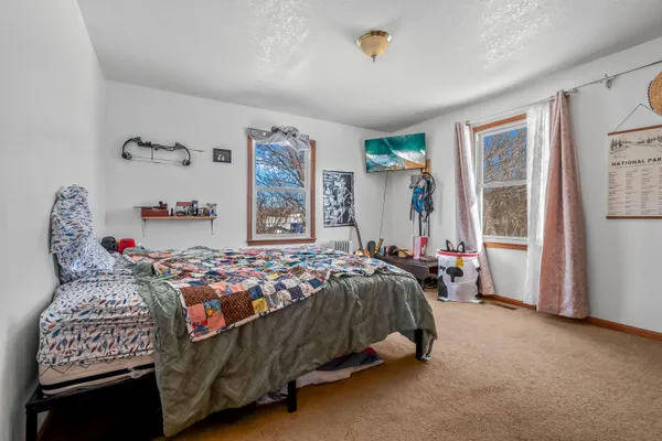 $229,900 | 437 Mckenzie Street, Hudson, MI 49247