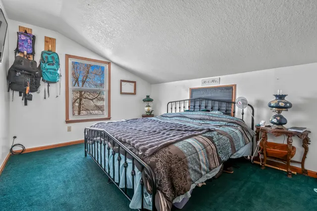 $239,900 | 437 Mckenzie Street, Hudson, MI 49247