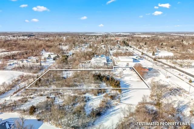 $239,900 | 437 Mckenzie Street, Hudson, MI 49247