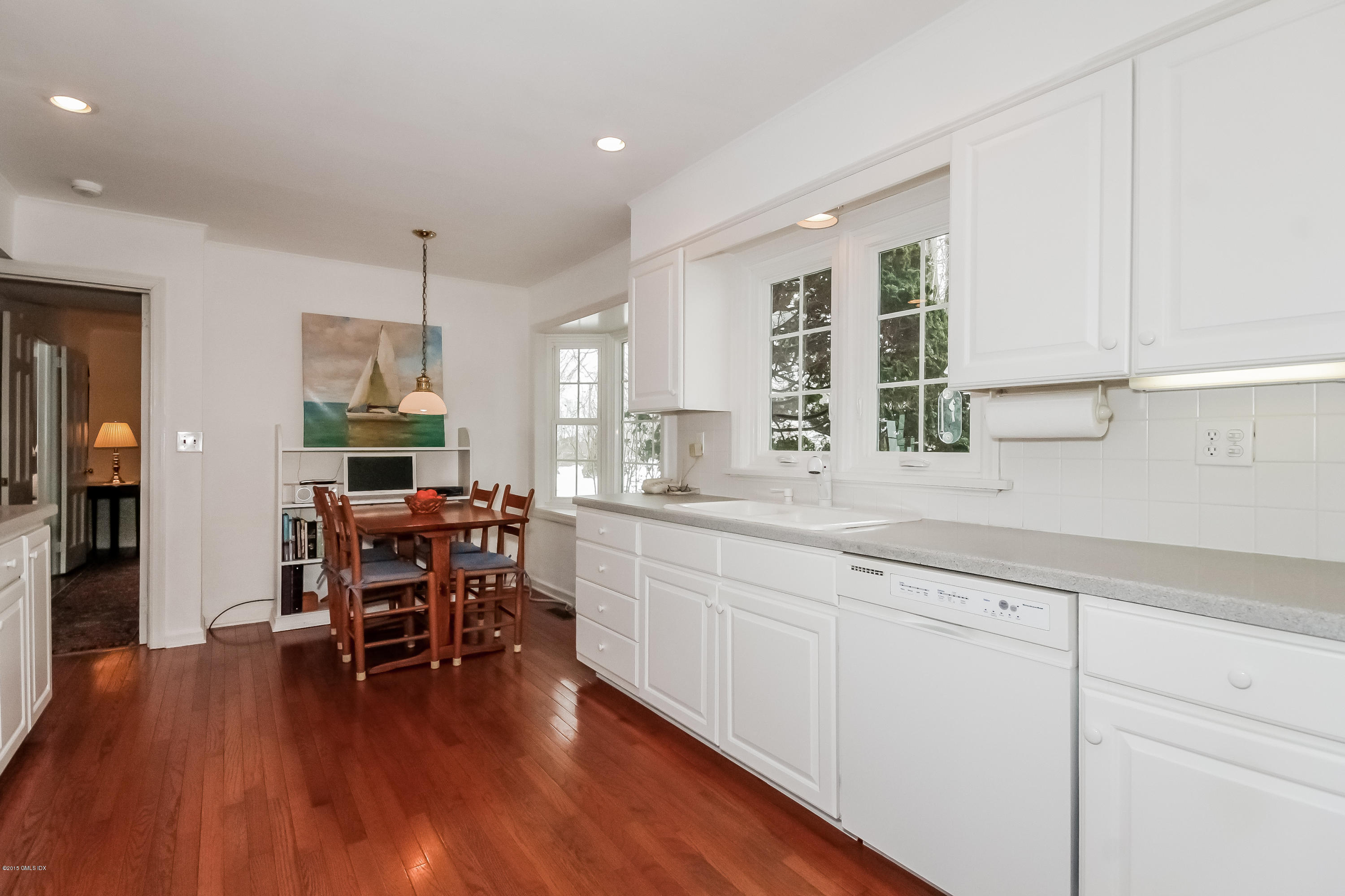 202 Shore Road Old Greenwich, CT 06870 - Photo 12 of 31 017-Kitchen-1473718-print.jpg