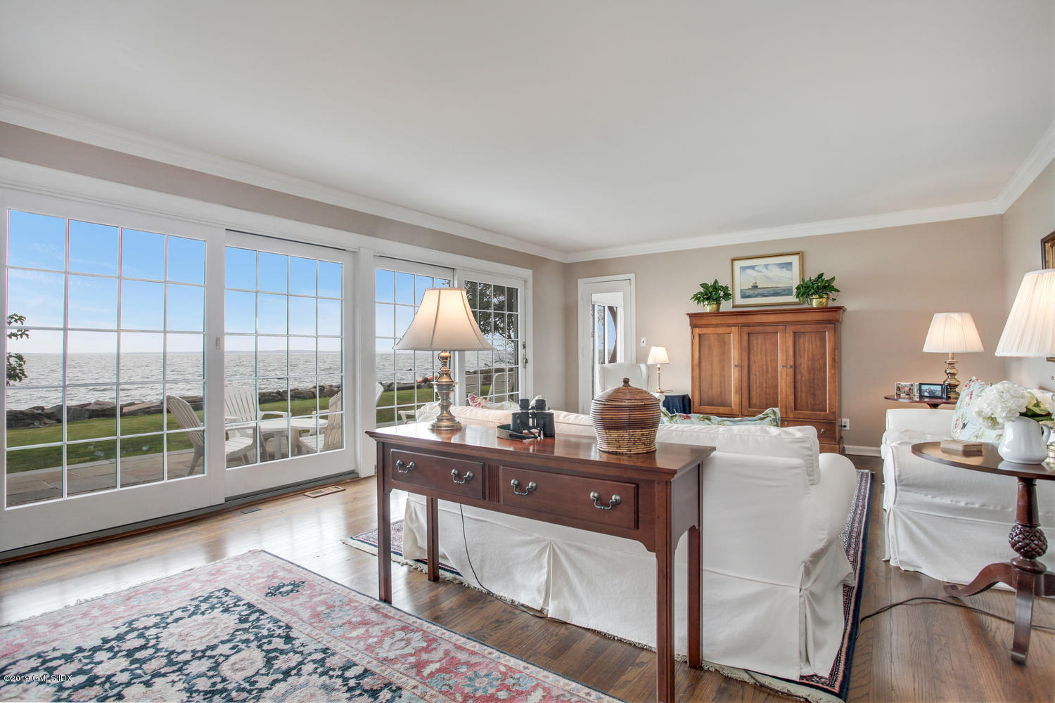 202 Shore Road Old Greenwich, CT 06870 - Photo 6 of 31 202 Shore Rd Old Greenwich CT-large-021-