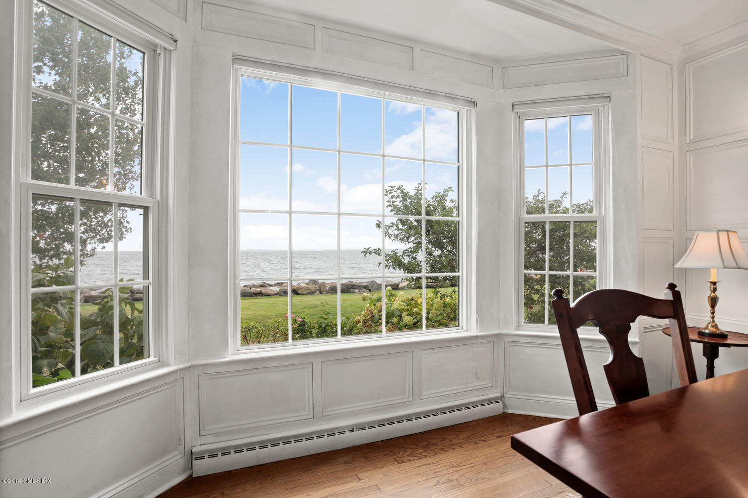 202 Shore Road Old Greenwich, CT 06870 - Photo 10 of 31 202 Shore Rd Old Greenwich CT-large-023-