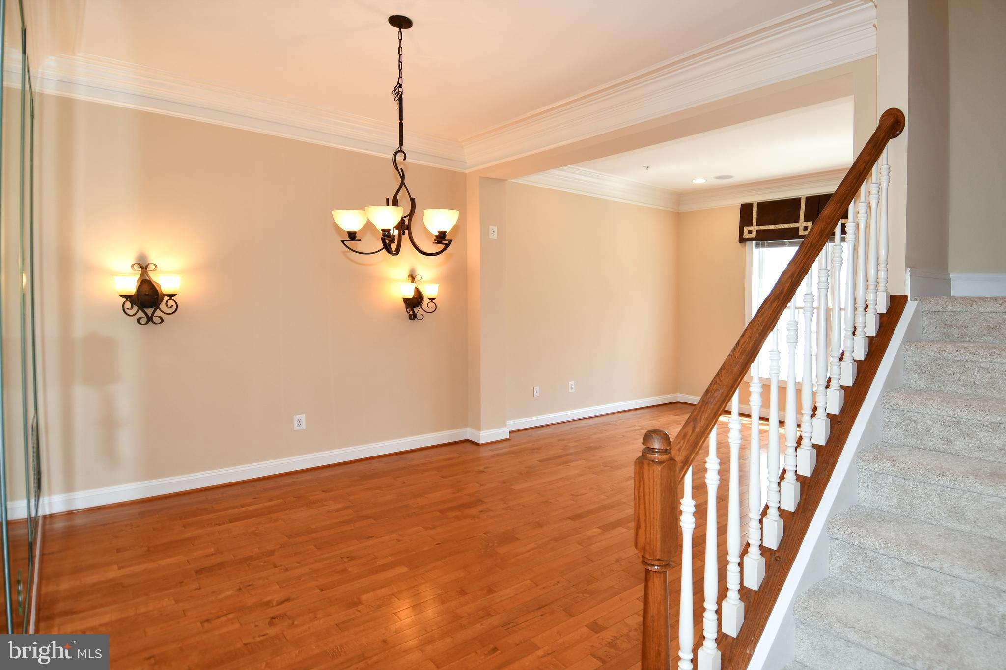 589 Cedar Spring Street Gaithersburg, MD 20877 - Photo 6 of 43 Dining Room