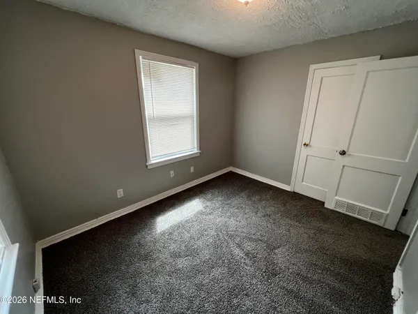 $1,095 | 5035 Campenella Drive, Jacksonville, FL 32209