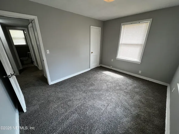 $1,095 | 5035 Campenella Drive, Jacksonville, FL 32209