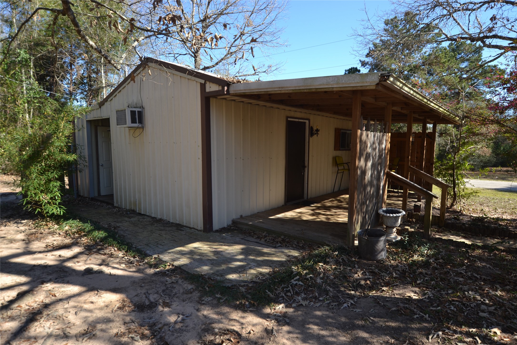 253 Old Groveton Road Onalaska, TX 77360 - Photo 17 of 19 1 BEDROOM,1 BATHROOM COTTAGE