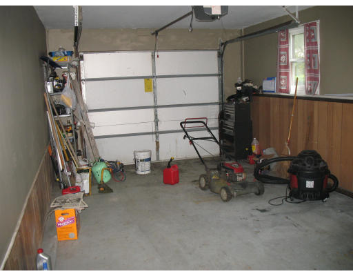 59 Florence Road Easthampton, MA 01027 - Photo 13 of 22