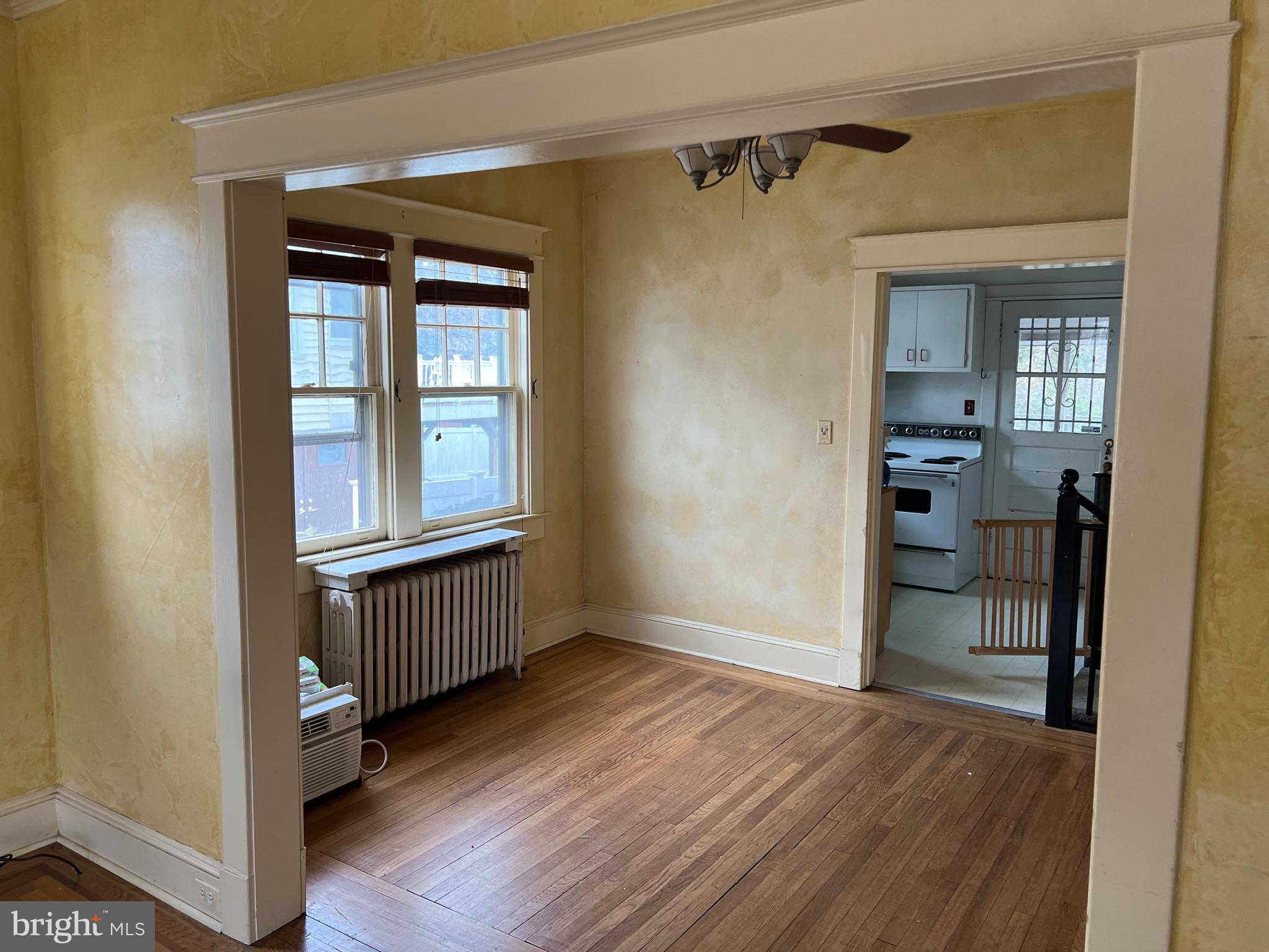 736 Easley Street Silver Spring, MD 20910 - Photo 3 of 31