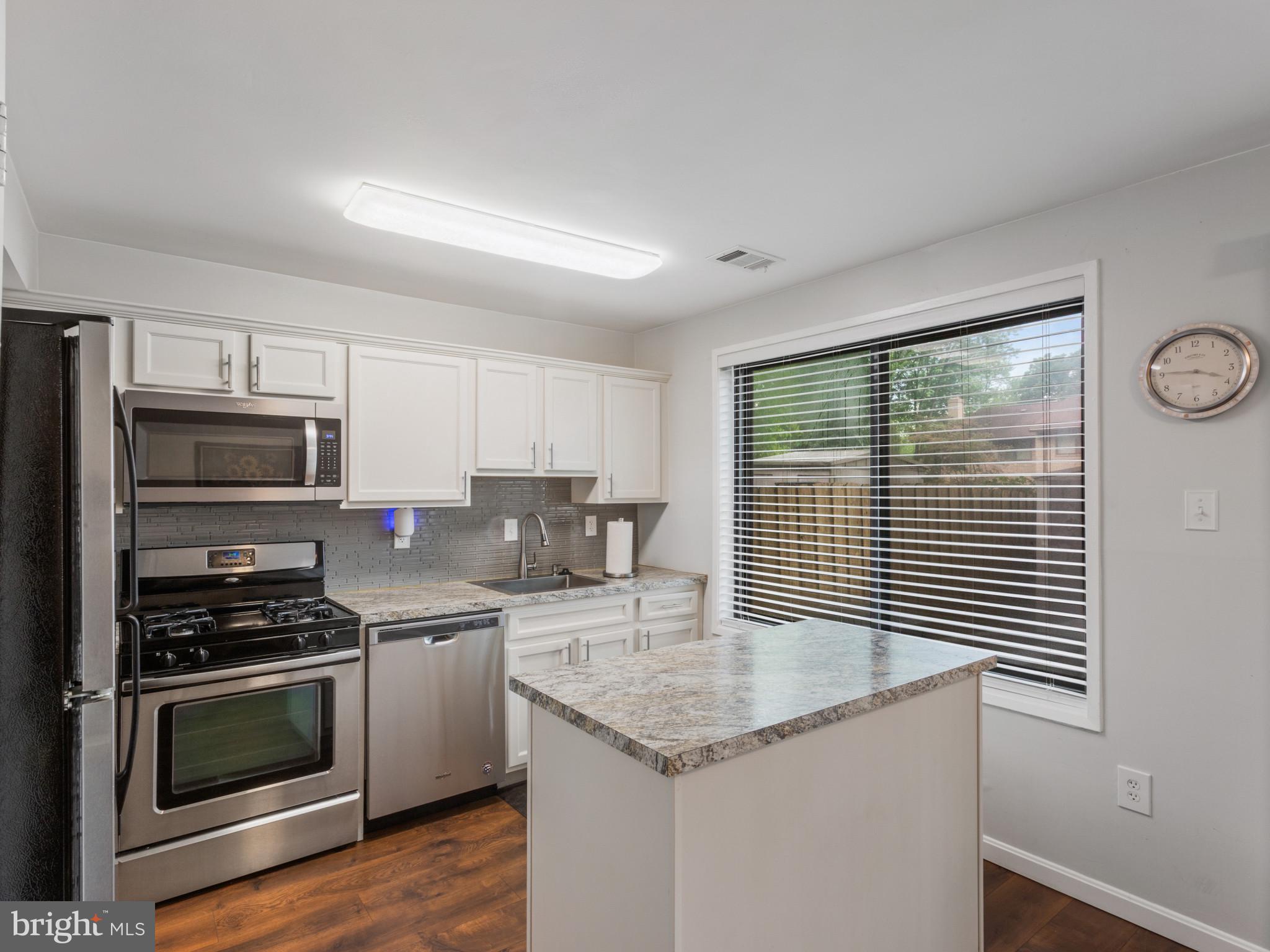 9436 Kilimanjaro Road Columbia, MD 21045 - Photo 10 of 39 Kitchen
