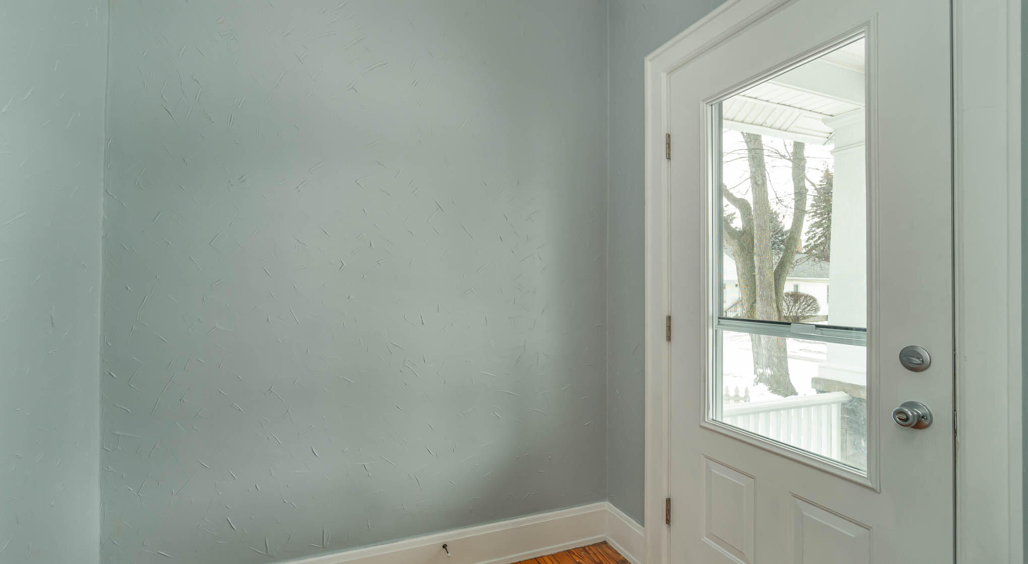 609 North Hampton Street Bay City, MI 48708 - Photo 4 of 13 DSC02080-Edit