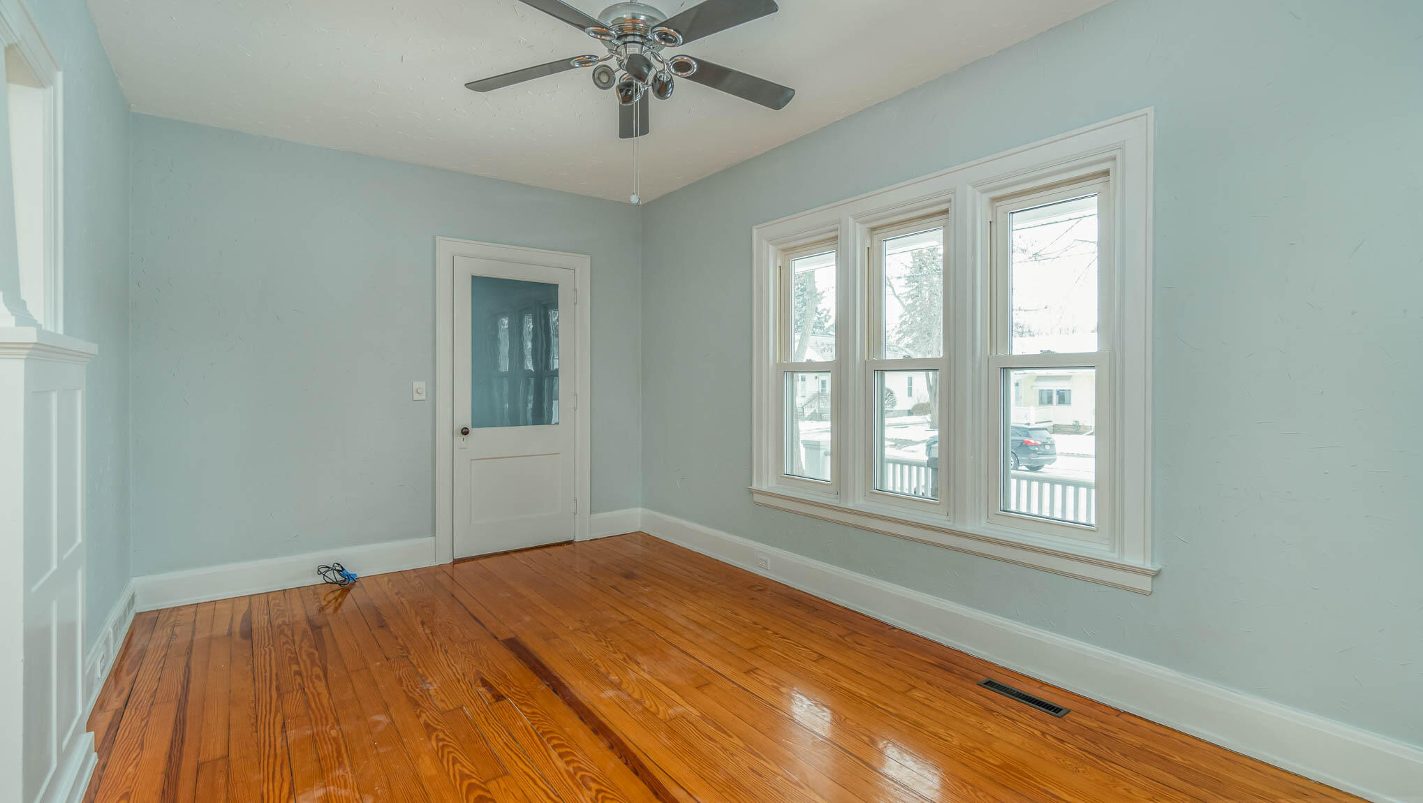 609 North Hampton Street Bay City, MI 48708 - Photo 6 of 13 DSC02084-Edit