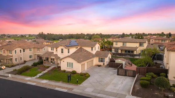$1,150,000 | 207 Deer Branch Lane, Vacaville, CA 95688