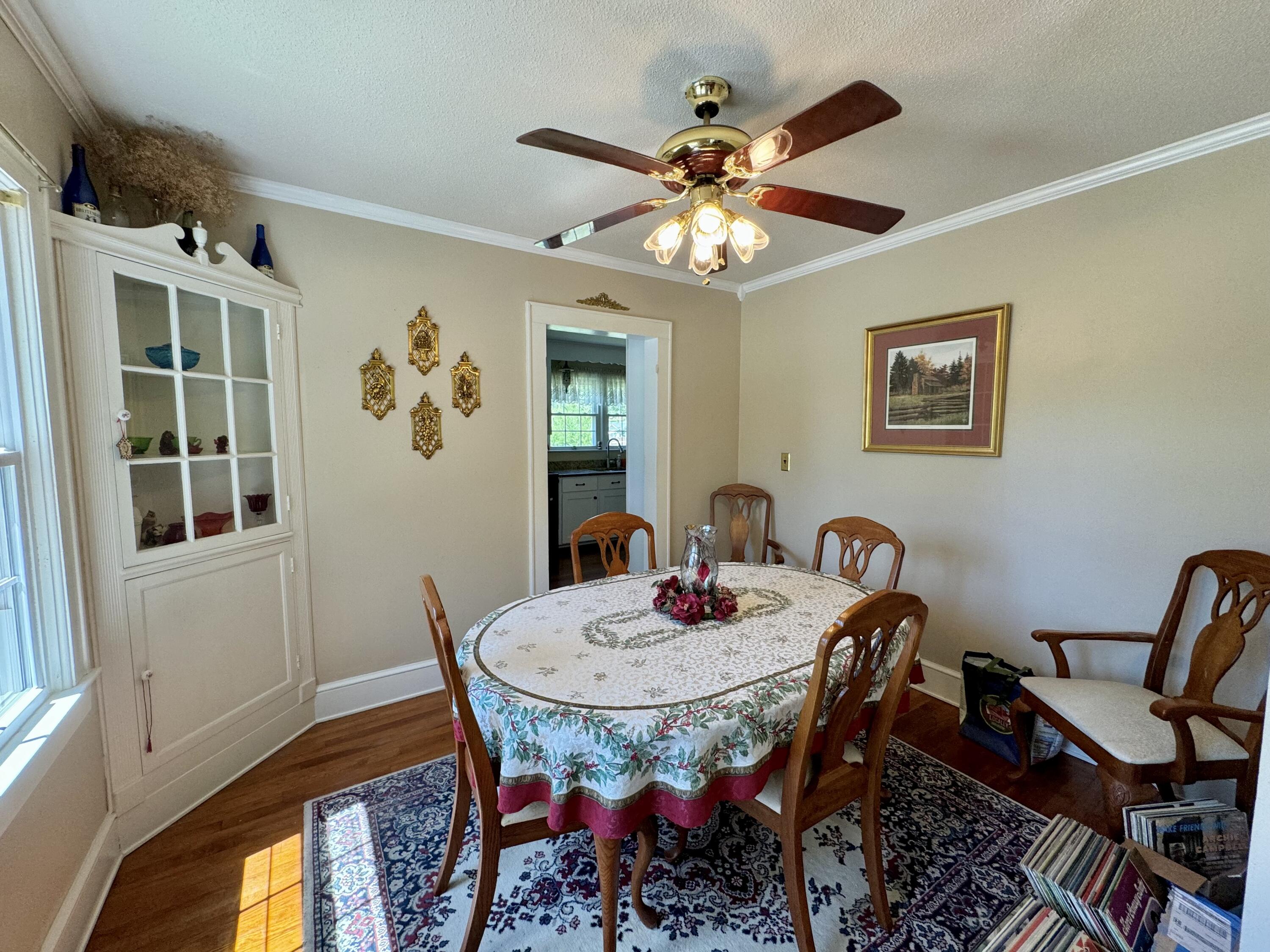 111 Minus Street St. George, SC 29477 - Photo 5 of 19 dining room
