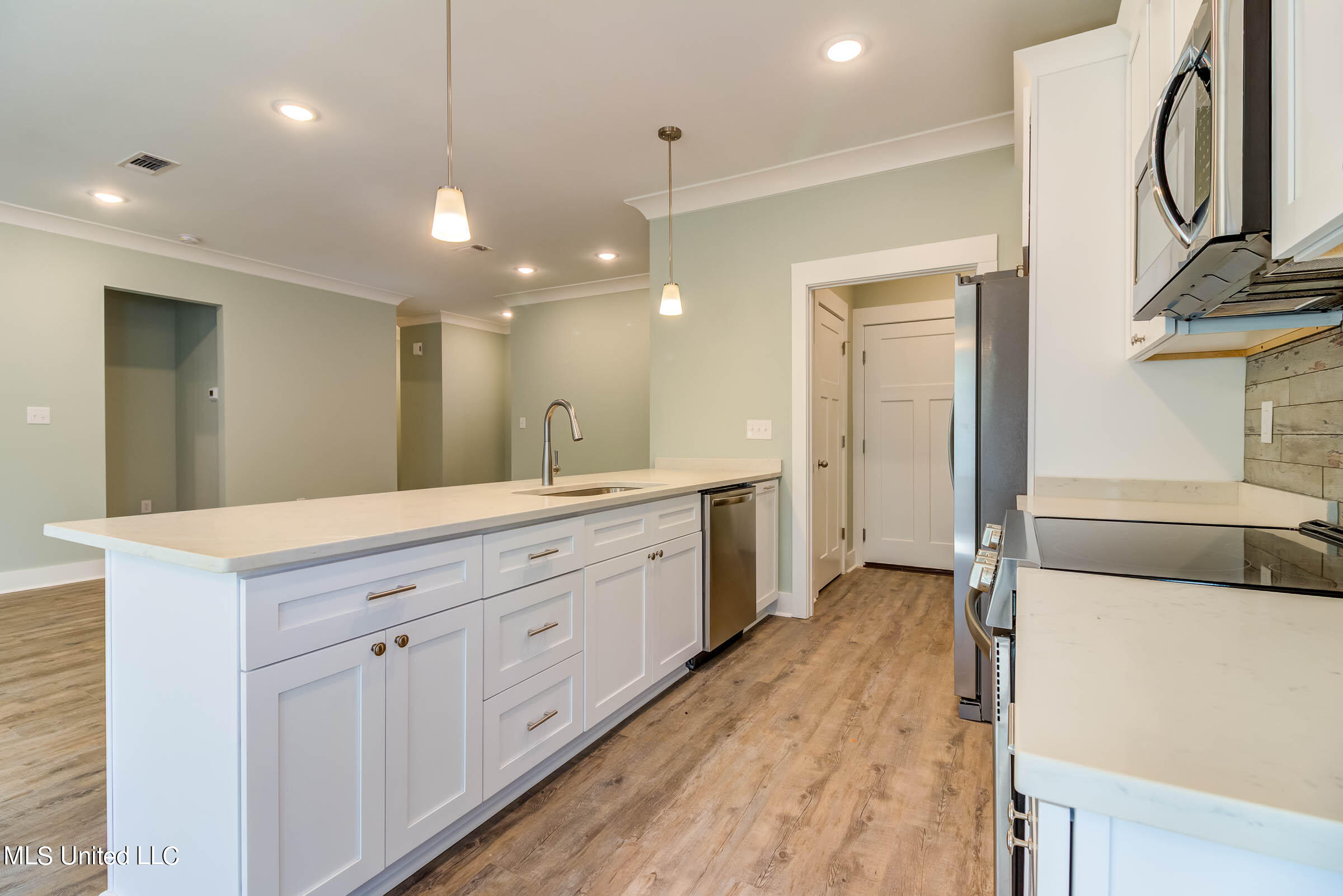 14055 Marie Road Gulfport, MS 39503 - Photo 14 of 47 14055 Marie Rd (17)