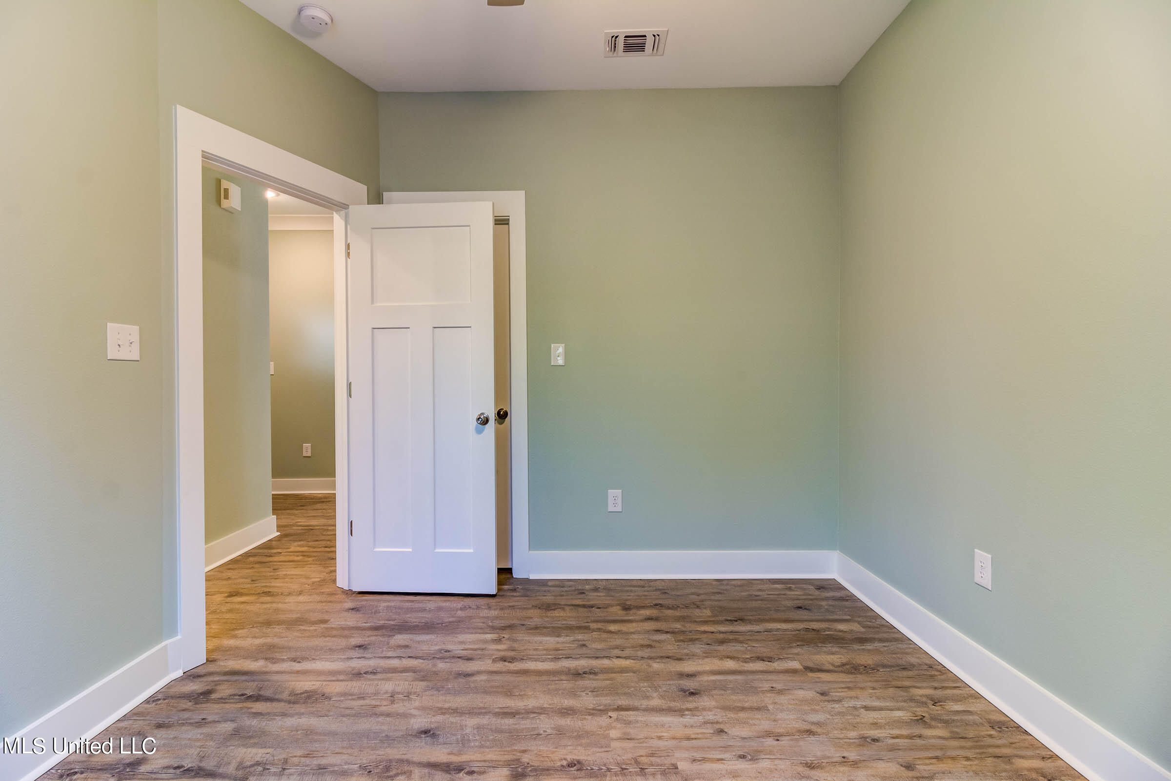 14055 Marie Road Gulfport, MS 39503 - Photo 29 of 47 14055 Marie Rd (33)