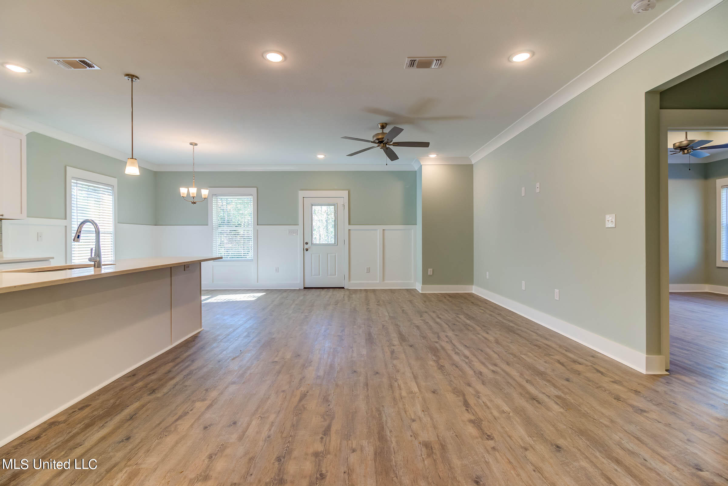 14055 Marie Road Gulfport, MS 39503 - Photo 4 of 47 14055 Marie Rd (7)
