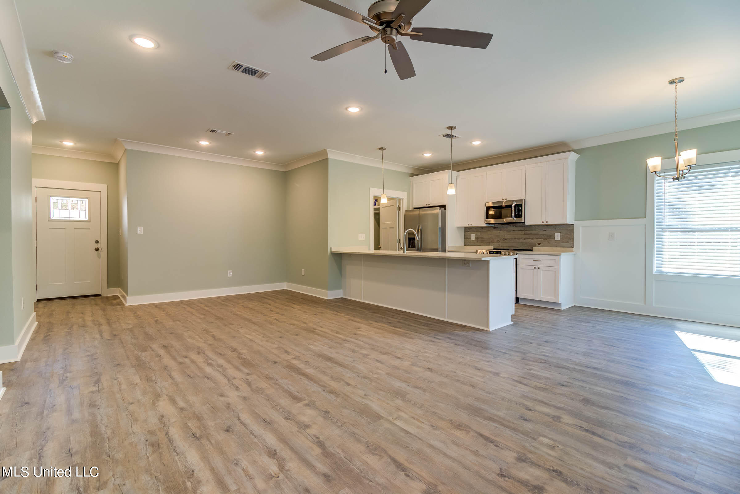 14055 Marie Road Gulfport, MS 39503 - Photo 8 of 47 14055 Marie Rd (11)