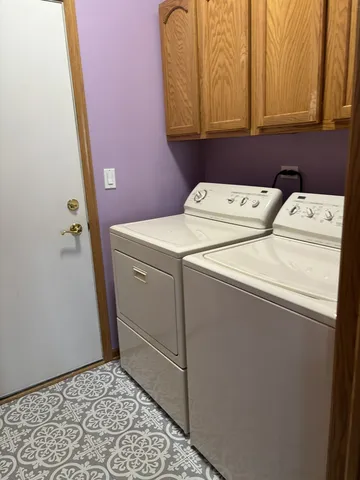 $324,900 | 16300 Crescent Lake Drive, Crest Hill, IL 60403