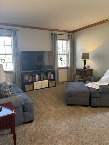 $324,900 | 16300 Crescent Lake Drive, Crest Hill, IL 60403