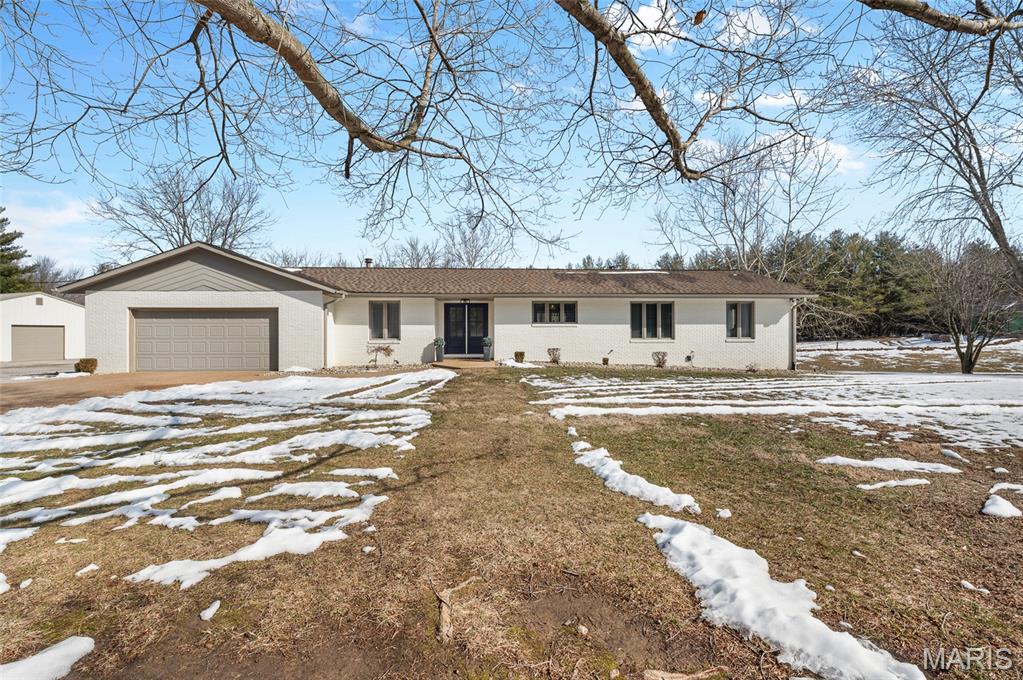 2100 Marine Road Highland, IL 62249 - Photo 12 of 52