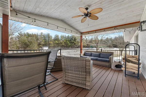 $540,000 | 2100 Marine Road, Highland, IL 62249