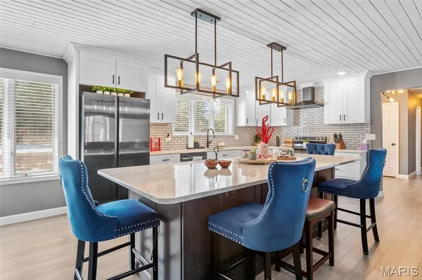 $540,000 | 2100 Marine Road, Highland, IL 62249