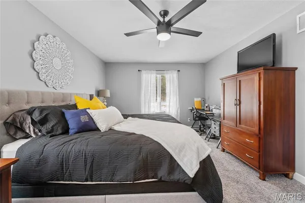 $540,000 | 2100 Marine Road, Highland, IL 62249