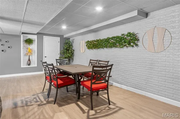 $540,000 | 2100 Marine Road, Highland, IL 62249