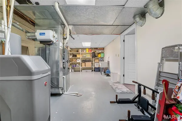 $540,000 | 2100 Marine Road, Highland, IL 62249