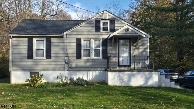 29 Millbrook Road New Vernon, NJ 07976 - Photo 2 of 18