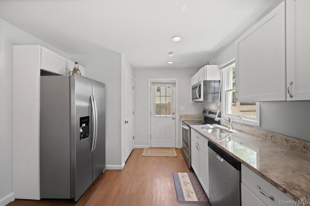 41 Babylon Street Mastic, NY 11950 - Photo 14 of 33