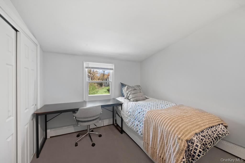 41 Babylon Street Mastic, NY 11950 - Photo 27 of 33