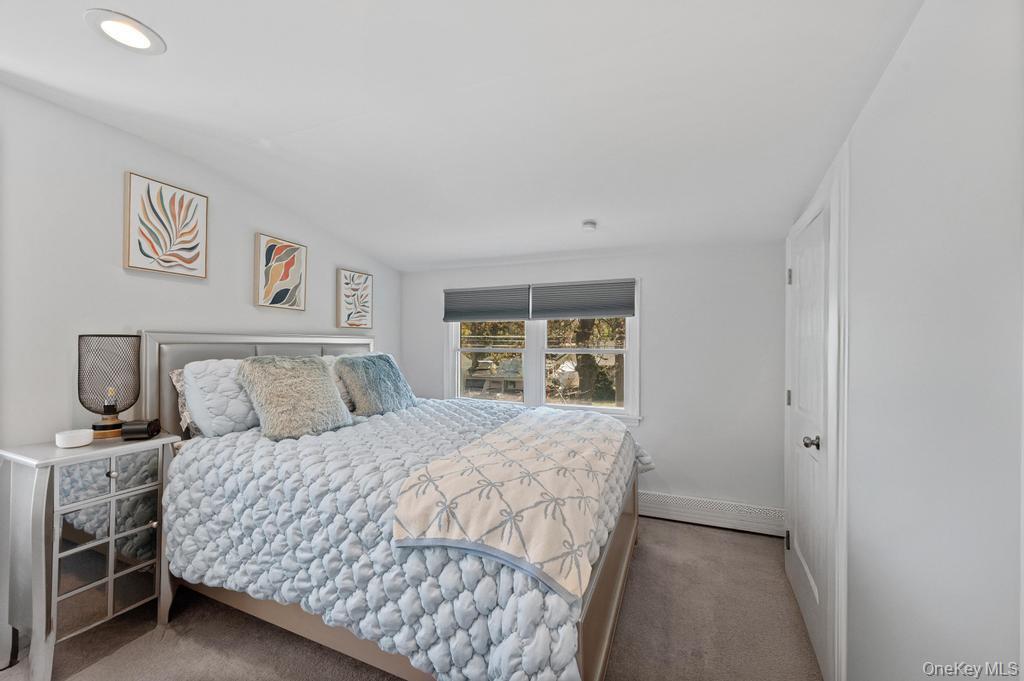 41 Babylon Street Mastic, NY 11950 - Photo 28 of 33