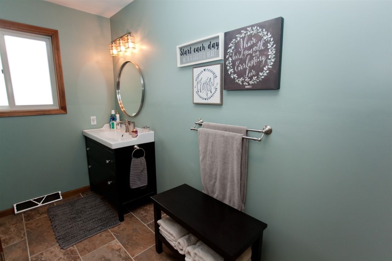5445 West Monroe Road Alma, MI 48801 - Photo 15 of 27 1861027-14.JPG