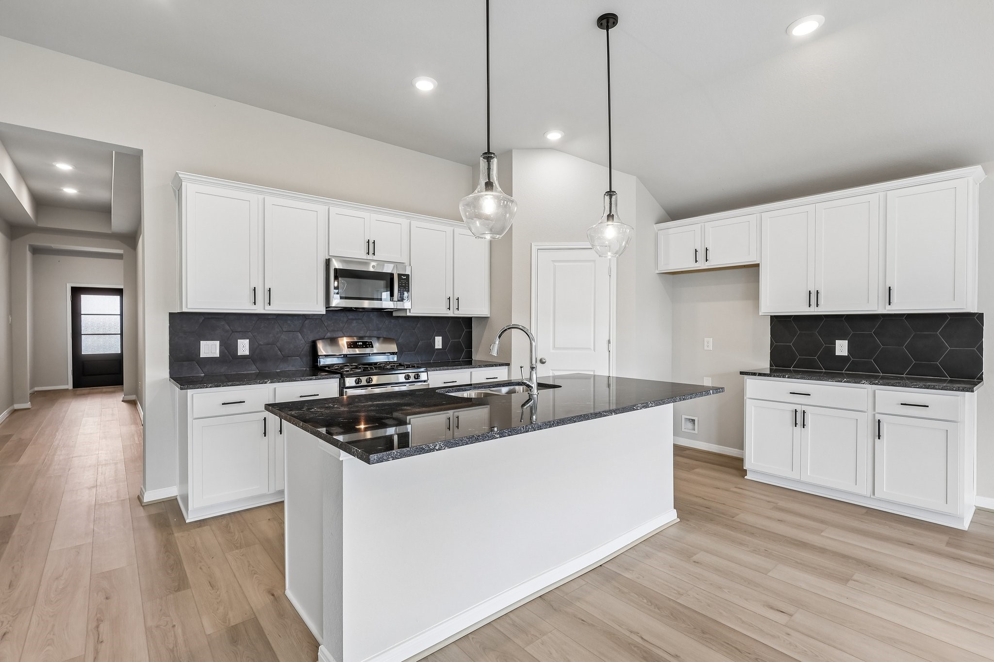 21115 Sunlight Grv Drive Rosharon, TX 77583 - Photo 12 of 38