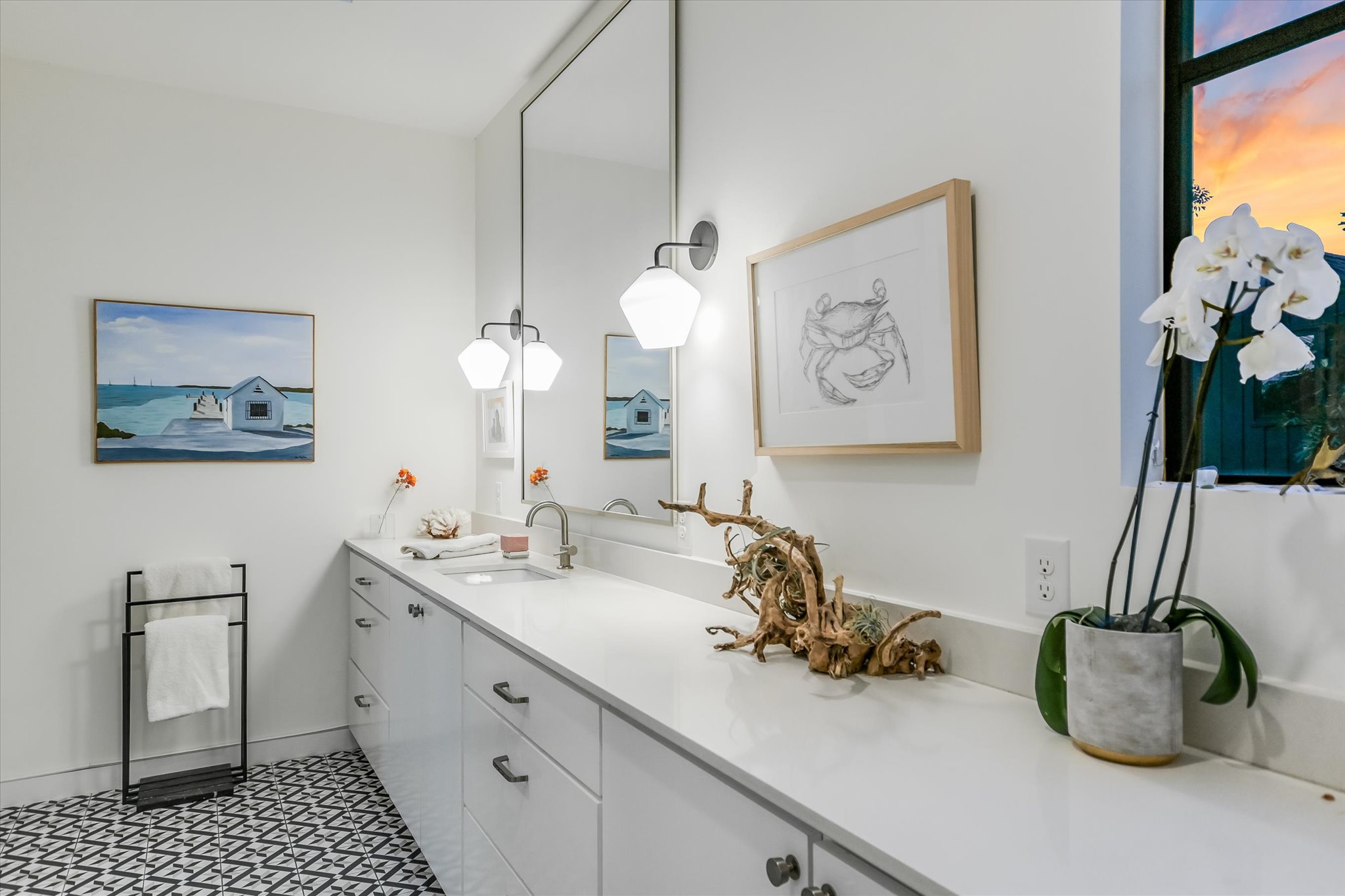 2212 South 2nd Street, Unit 2 Austin, TX 78704 - Photo 13 of 23 a bathroom with a sink and a mirror