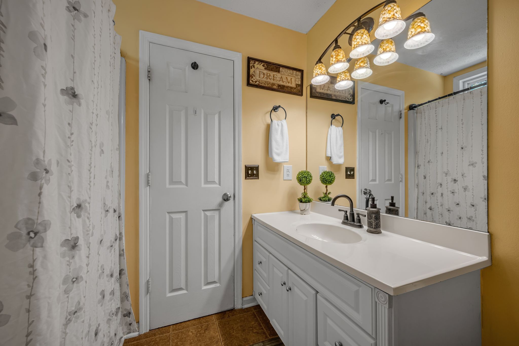 190 Gaskins Road Dickson, TN 37055 - Photo 15 of 25 a bathroom with a sink vanity granite and a mirror
