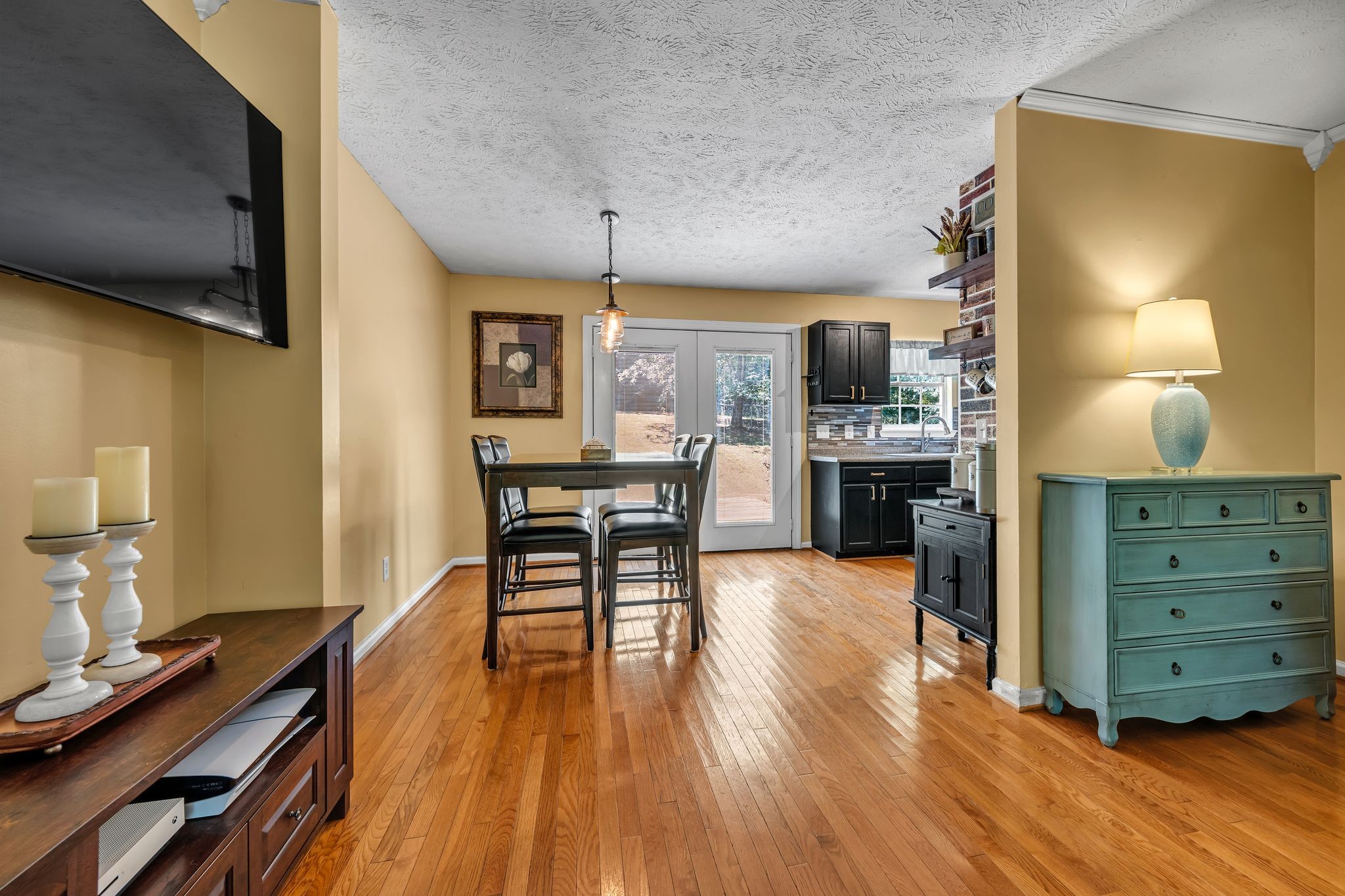190 Gaskins Road Dickson, TN 37055 - Photo 6 of 25 a view of a dining room with furniture and wooden floor