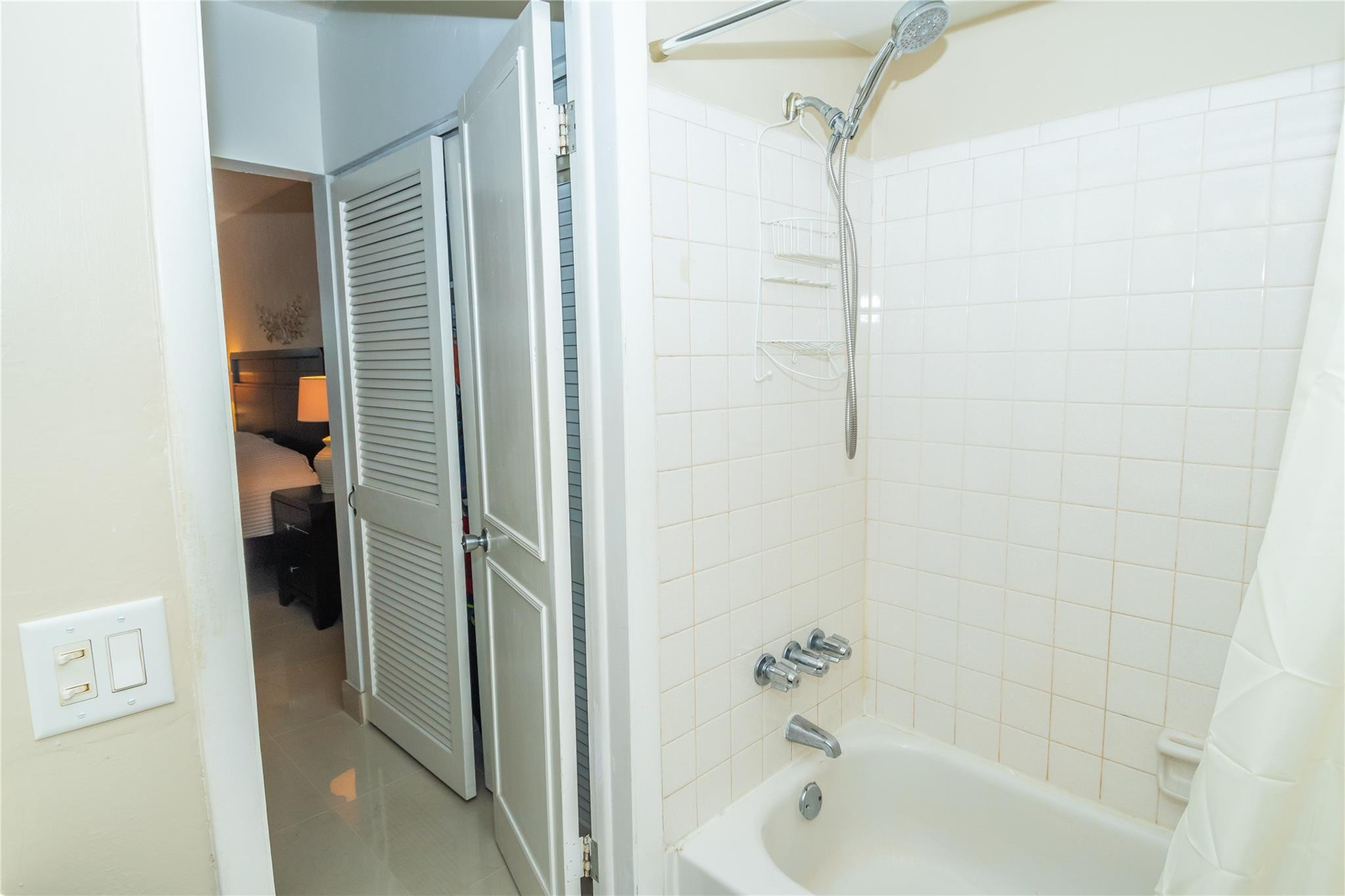 270 South Cypress Road, Unit 203 Pompano Beach, FL 33060 - Photo 24 of 40 Master Bathroom