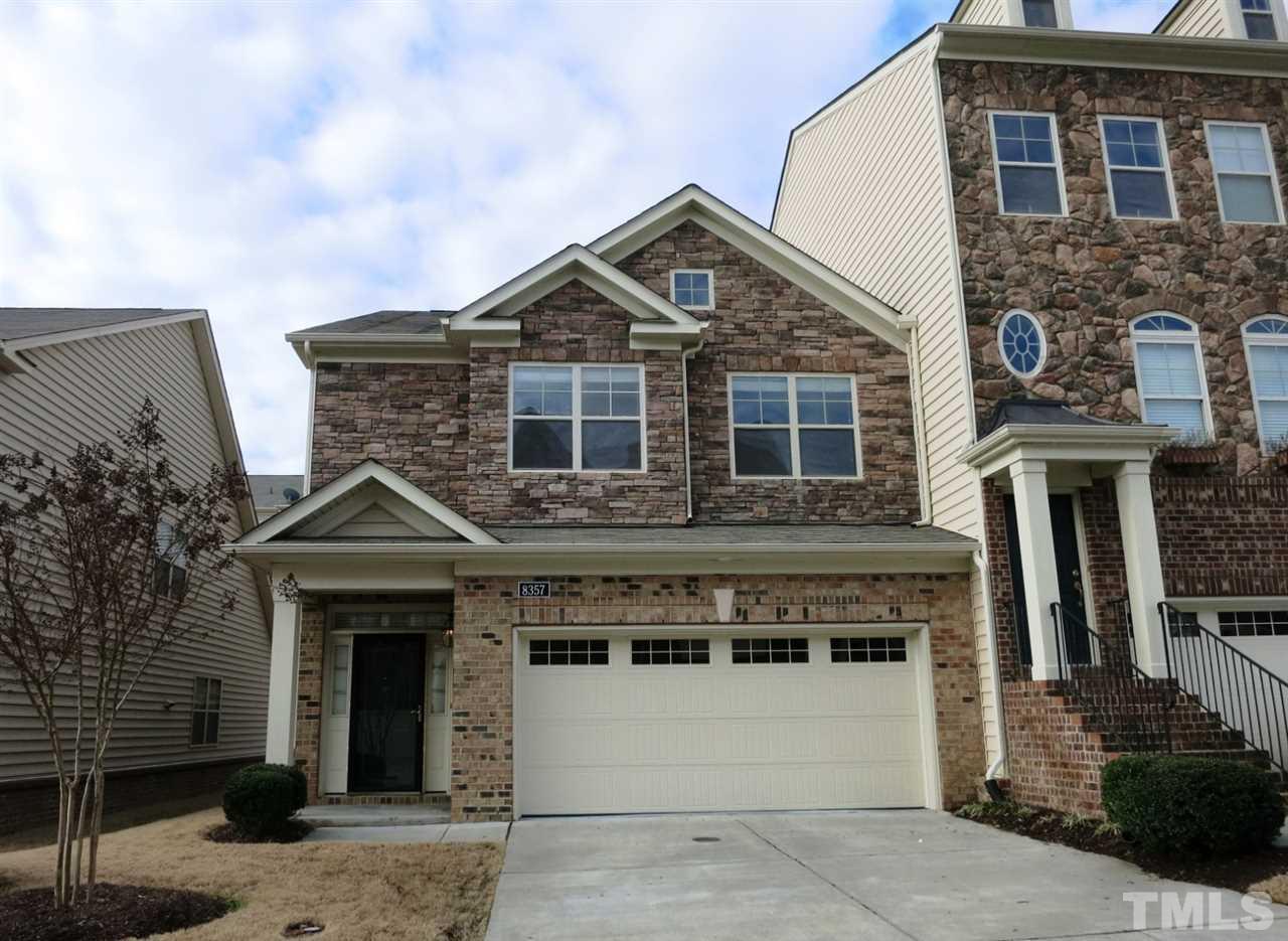 Spacious 3 or 4BR/2.5BA/1924sf 2 story end-unit TH in Glenwood Station (w/dog park!) off Glenwood Ave in a great NW Raleigh location close to Umstead Park, Crabtree & Brier Creek shopping, RTP & RDU!