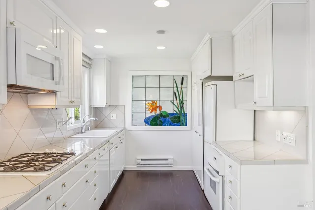 $595,000 | 505 Larkspur Plaza Drive, Unit 9, Larkspur, CA 94939