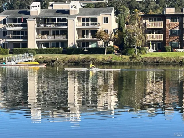 $595,000 | 505 Larkspur Plaza Drive, Unit 9, Larkspur, CA 94939