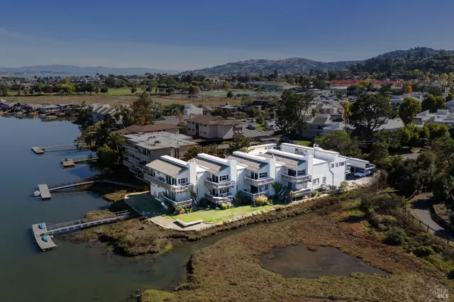 $595,000 | 505 Larkspur Plaza Drive, Unit 9, Larkspur, CA 94939