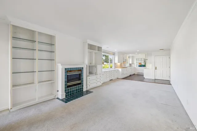 $595,000 | 505 Larkspur Plaza Drive, Unit 9, Larkspur, CA 94939